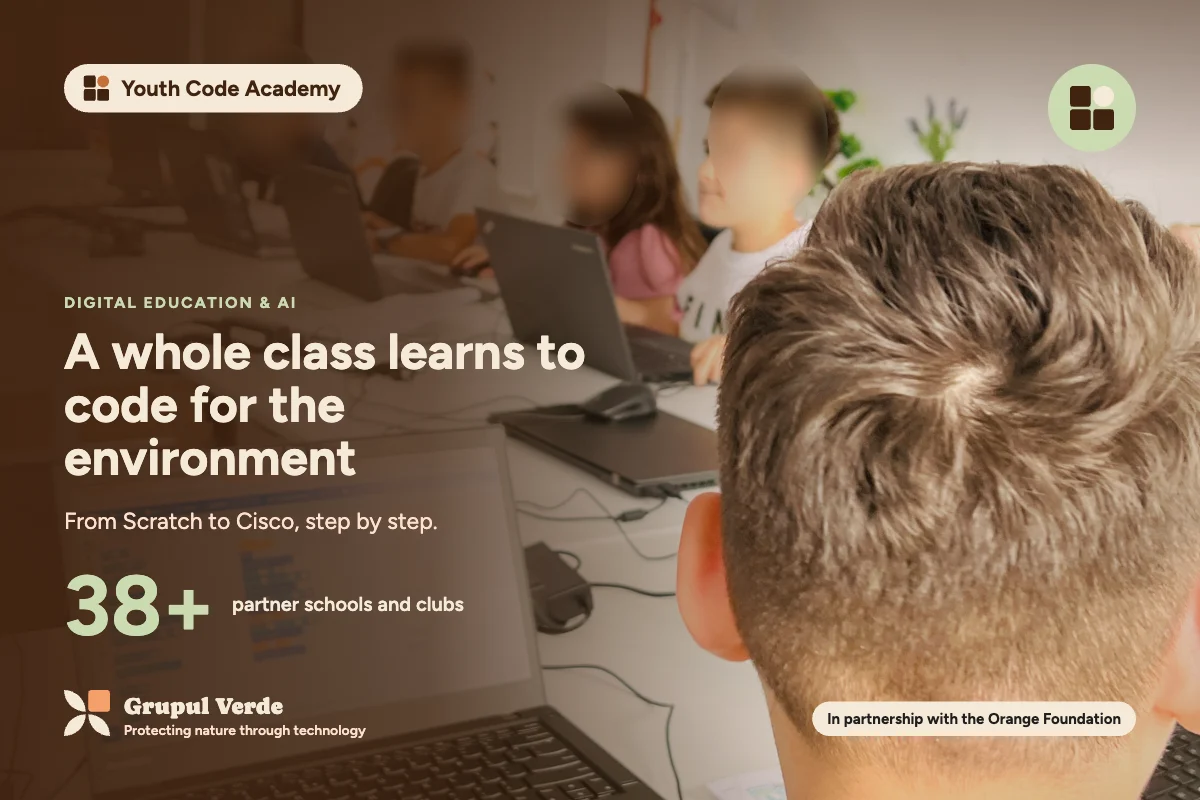 A whole class learns to code for the environment. Youth Code Academy, Digital education & AI · Asociația Grupul Verde.