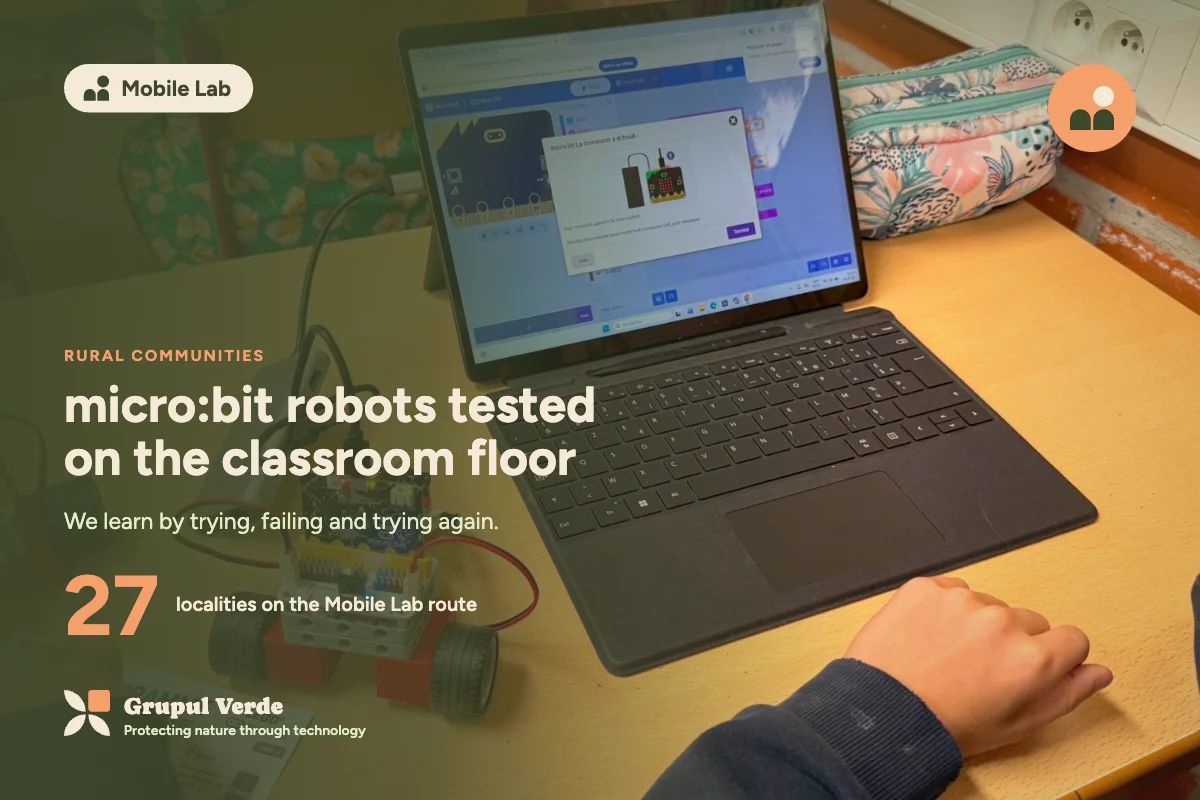 micro:bit robots tested on the classroom floor. Mobile Lab, Rural communities · Asociația Grupul Verde.